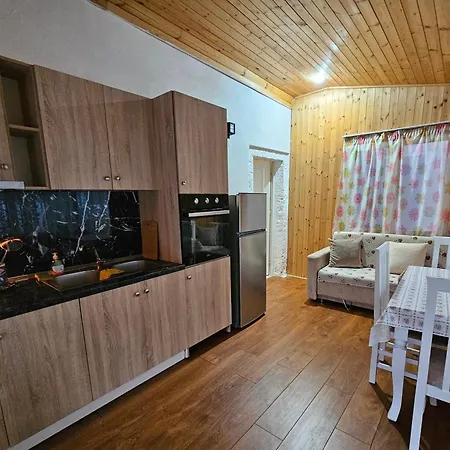 Apartment Aeria Himare